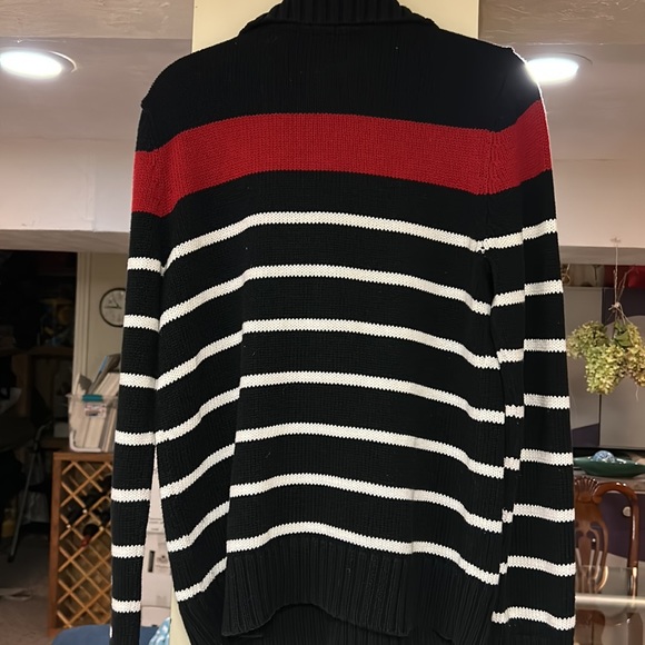 Ralph Lauren sweater.  This is the last day of sales.  Closed 10/7 to 11/24. - Picture 4 of 4